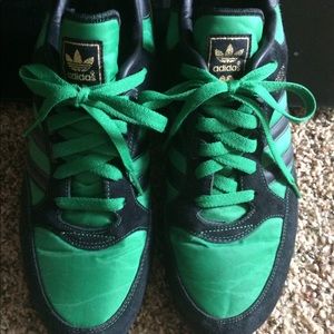 Adidas Super Boston sneakers